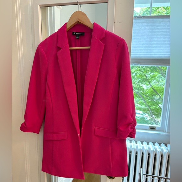 Macy's International Concepts 3/4 sleeve ruched blazer. Size Small. - Picture 4 of 5